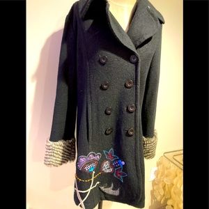 Desigual embroidered coat Large